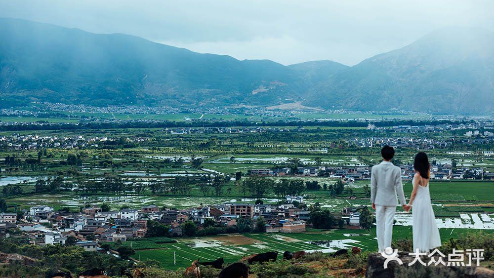 不出国门感受别样的风景大理旅拍婚纱照