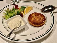 招牌蟹肉饼-Wolfgang’s Steakhouse 沃夫冈牛排馆(上海白玉兰广场店)