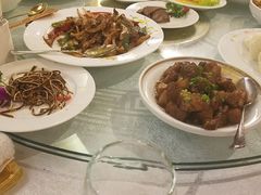 -汇泉王朝大饭店