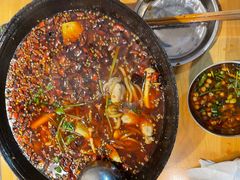 -鸿顺老铁锅美蛙鱼府(解放碑店)