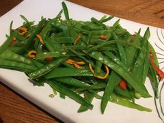 五彩花菇荷兰豆-云海肴·汽锅鸡·云南菜(苏州中心店)