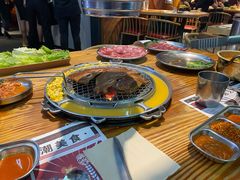 -青瓦炭韩潮烤肉(花园道店)