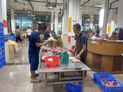 -标记美食新鲜猪杂(兴南大道店)