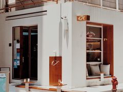 -Line 咖啡(石厦花园店)