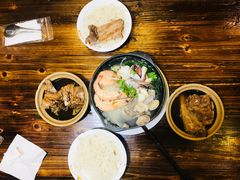 -万和春排骨砂锅米饭(湖北路店)