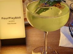 -FOUR PLAY BAR