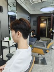 -藤野造型烫发染发