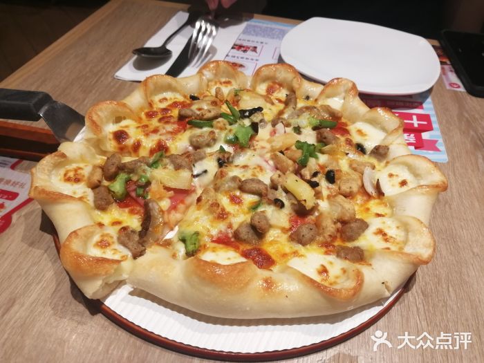 必胜客(华侨城店)超级至尊比萨(芝心普通装)图片