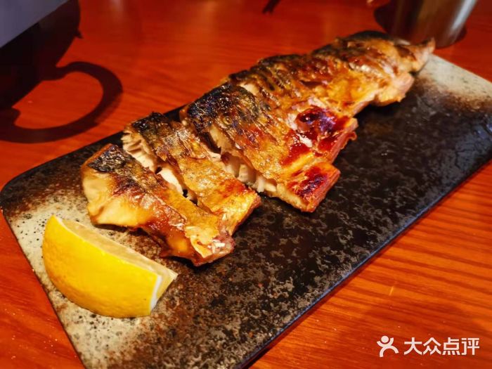 春熙台韩国料理·章鱼肥牛(西丽店)烤青花鱼图片
