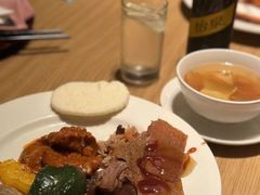 -怡咖啡海鲜自助餐厅(浦东香格里拉店)