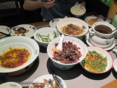 -山涧肴·湘味家肴(松岗满纷天地店)