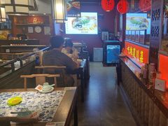 -川流不息·地道川菜·小龙虾(新松江路店)
