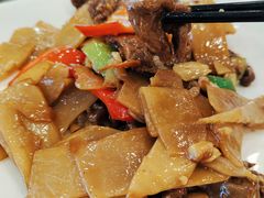 酸笋炒牛肉-美极鲜食坊(宝安南路店)