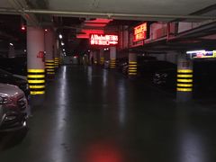 -观前公园人防停车场