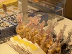 -好利来(鞍山站前店)