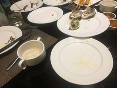 -大中华希尔顿酒店-念自助餐·嗨啤·小龙虾