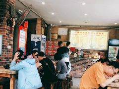 大堂-西环肥仔螺蛳粉(总店)