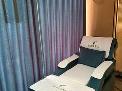 -鸿喜足健康足道采耳艾灸(南纬路店)