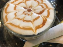 -莓园冰淇淋店