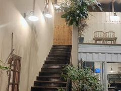 -花苑里咖啡(威远店)