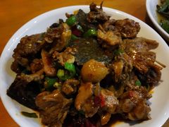 -临江餐馆二楼美食部落