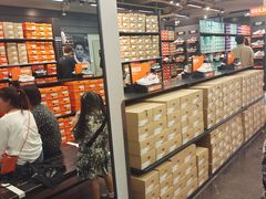 -NIKE上海青浦优选体验店