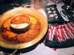 -新哥老官·畅吃123·美蛙世界(苏宁广场店)