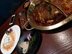 -重庆爽翻天老火锅(临平万达广场店)