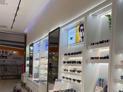 -J-Optical佳视明眼镜·蔡司视觉(青岛金茂览秀城店)