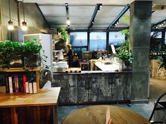 -HIGH FIVE哈福手工汉堡(桂林路店)