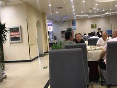 大堂-大鸭梨烤鸭店(金顶街店)