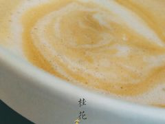 -全家便利店(洛川东路店)