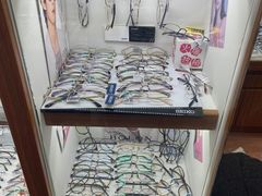 -上海网星眼镜批发·蔡司依视路官方授权(三叶眼镜城店)