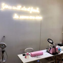 -M Nails & Beauty美甲美睫美体