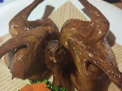 脆不腻招牌乳鸽-江南赋(内蒙古大厦店)