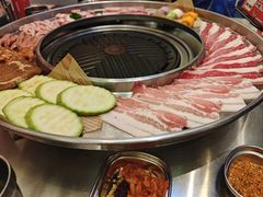 -哈哈碳都·牛肋条无限自助烤肉(宝龙店)