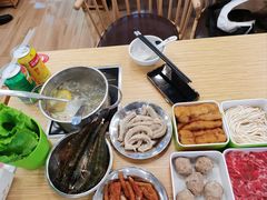 -杨老板·海鲜集市火锅·鲜切牛肉(中防万宝店)