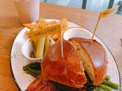 -HELLO 27 意面·沙拉·帕尼尼