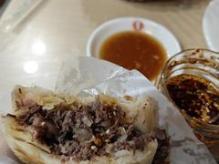-闫家驴肉老店(华电一校店)