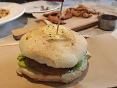 -必胜客(尹山湖歌林公园店)
