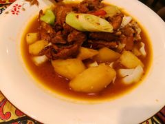 沙湾大盘鸡-西域盛宴烧烤新疆菜清真餐厅(古美店)