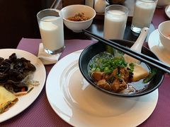 -成都保利公园皇冠假日酒店(熊猫基地店)