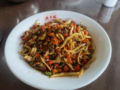 鱿鱼炒肉丝-天下客饭店(中山路店)