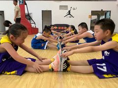 -呈康体育青少年篮球培训班(虹口店)