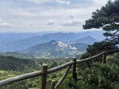 -罗田薄刀峰风景区