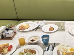 -上海虹桥祥源希尔顿酒店