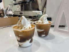 -白鹅咖啡(金城花园店)