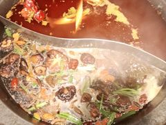 -唇辣号重庆老火锅(石担路店)