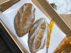 -小蜜蜂·Bakery&Coffee(翰子花园店)