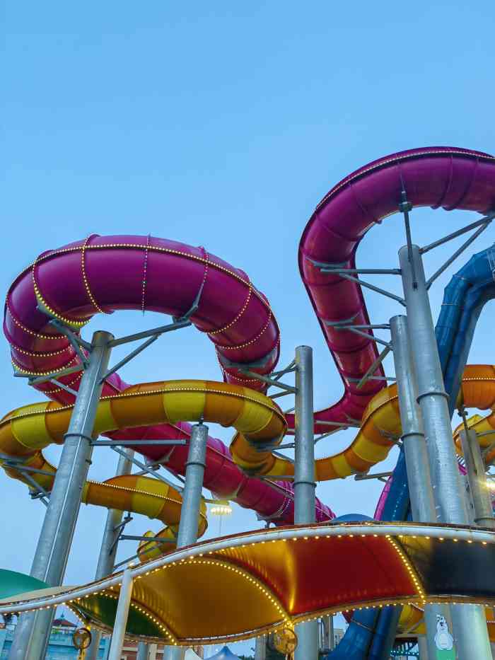 威高水上乐园-"交通:我们是单位组织 有大巴车接送 比较.